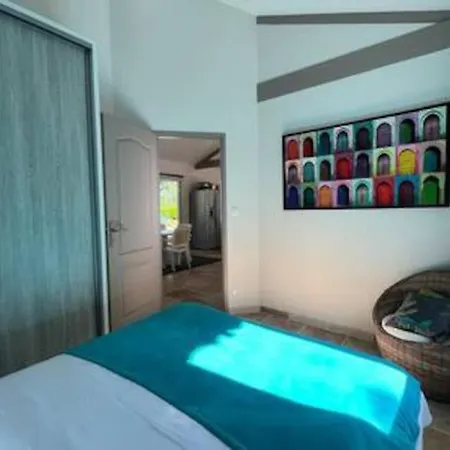 Belle Dependance Avec Piscine Villa