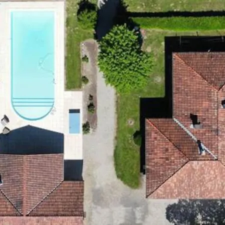 Belle Dependance Avec Piscine *